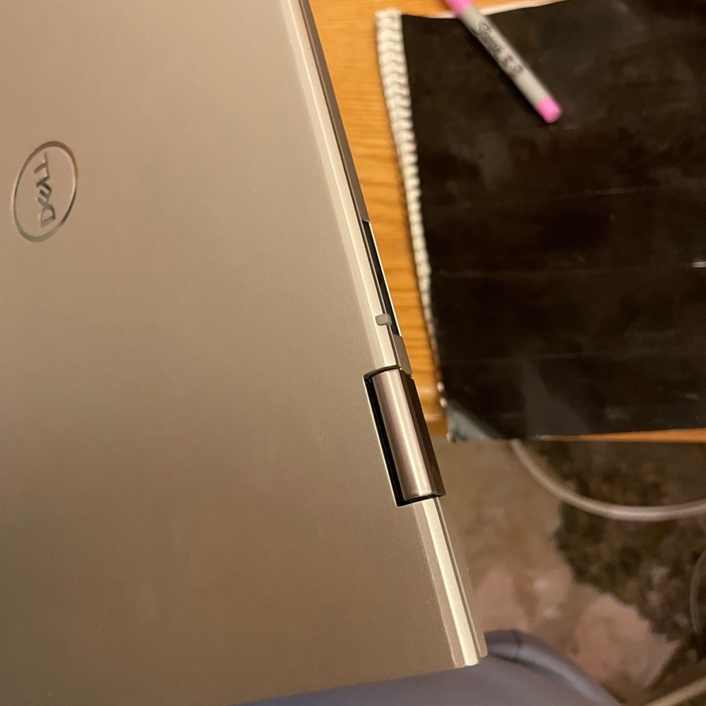 Dell computer - Picture 2 of 4